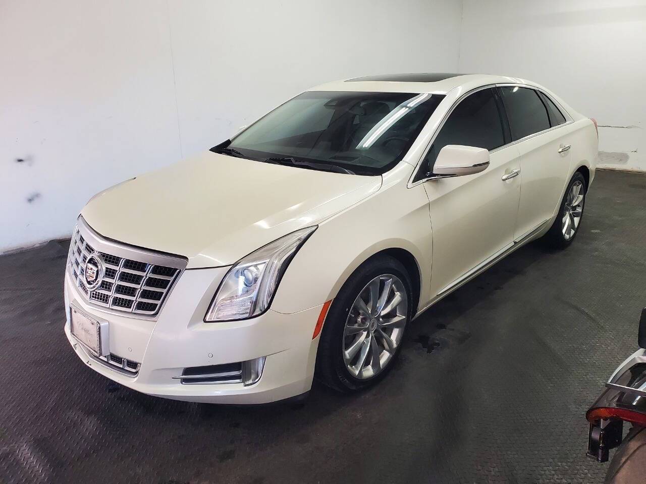 2014 Cadillac XTS Premium — Sedan — 116,583 mi — Fairfield, OH