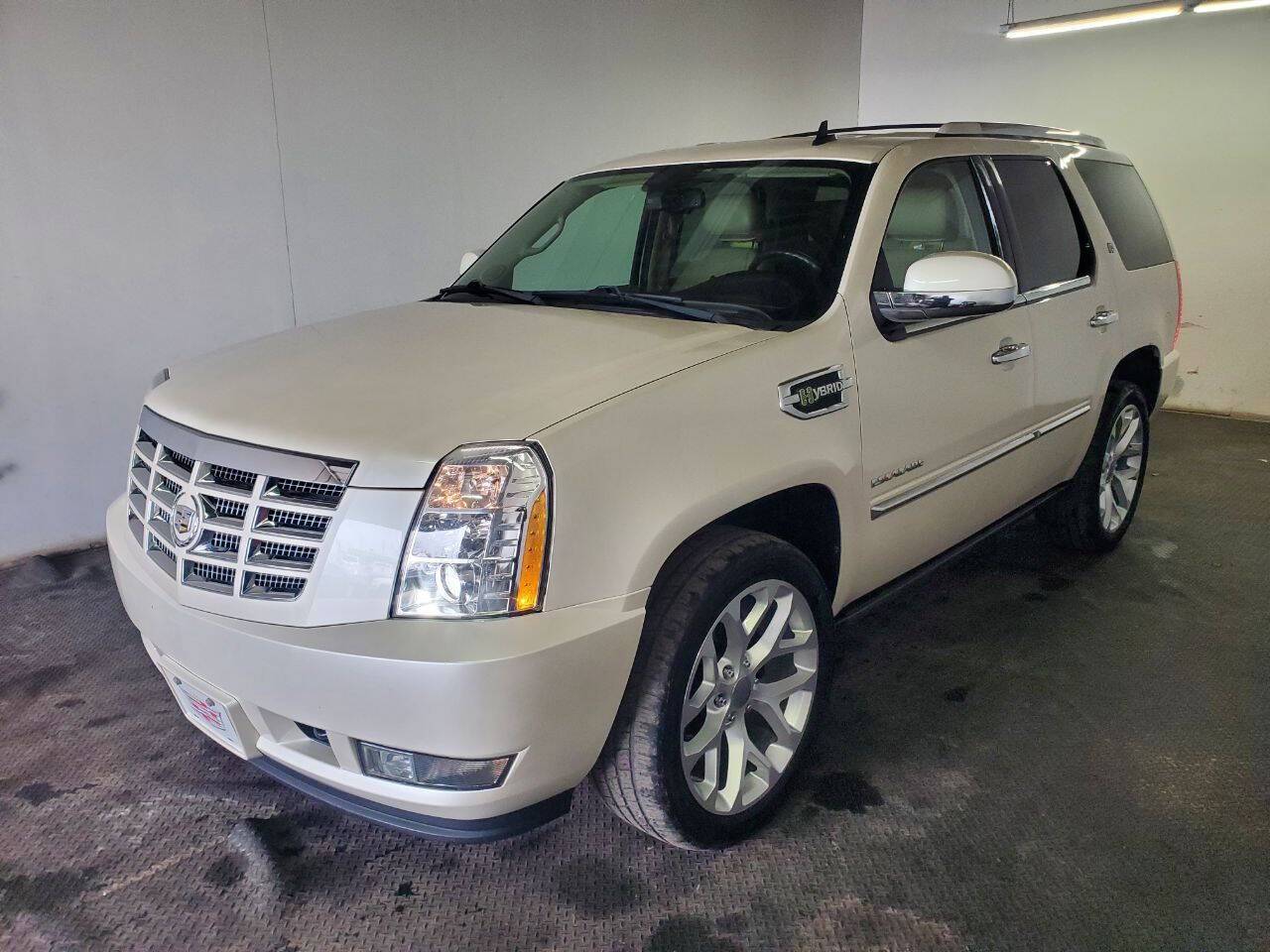 2012 Cadillac Escalade Standard — SUV — 122,153 mi — Fairfield, OH