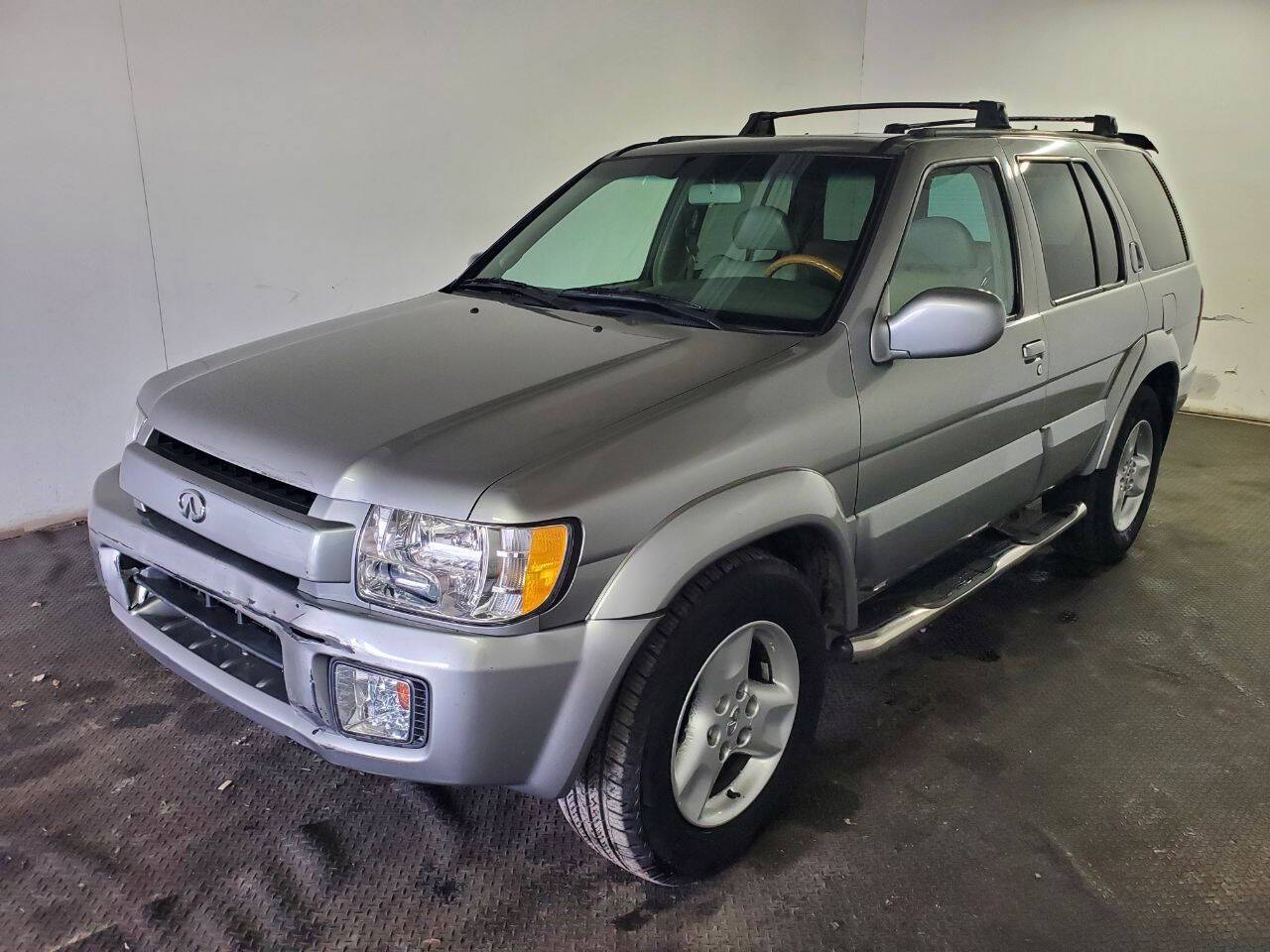 2001 INFINITI QX4 Luxury — SUV — 109,657 mi — Fairfield, OH