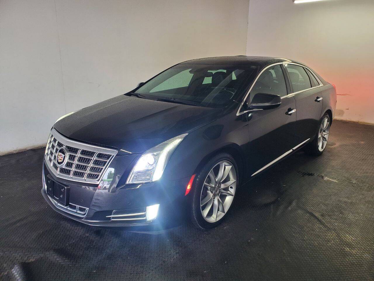 2014 Cadillac XTS Premium — Sedan — 68,965 mi — Fairfield, OH