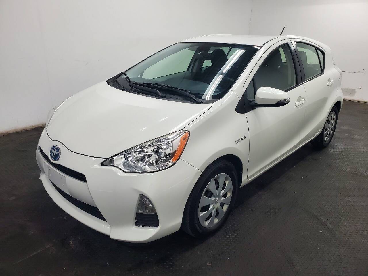 2014 Toyota Prius c Three — Hatchback — 123,318 mi — Fairfield, OH