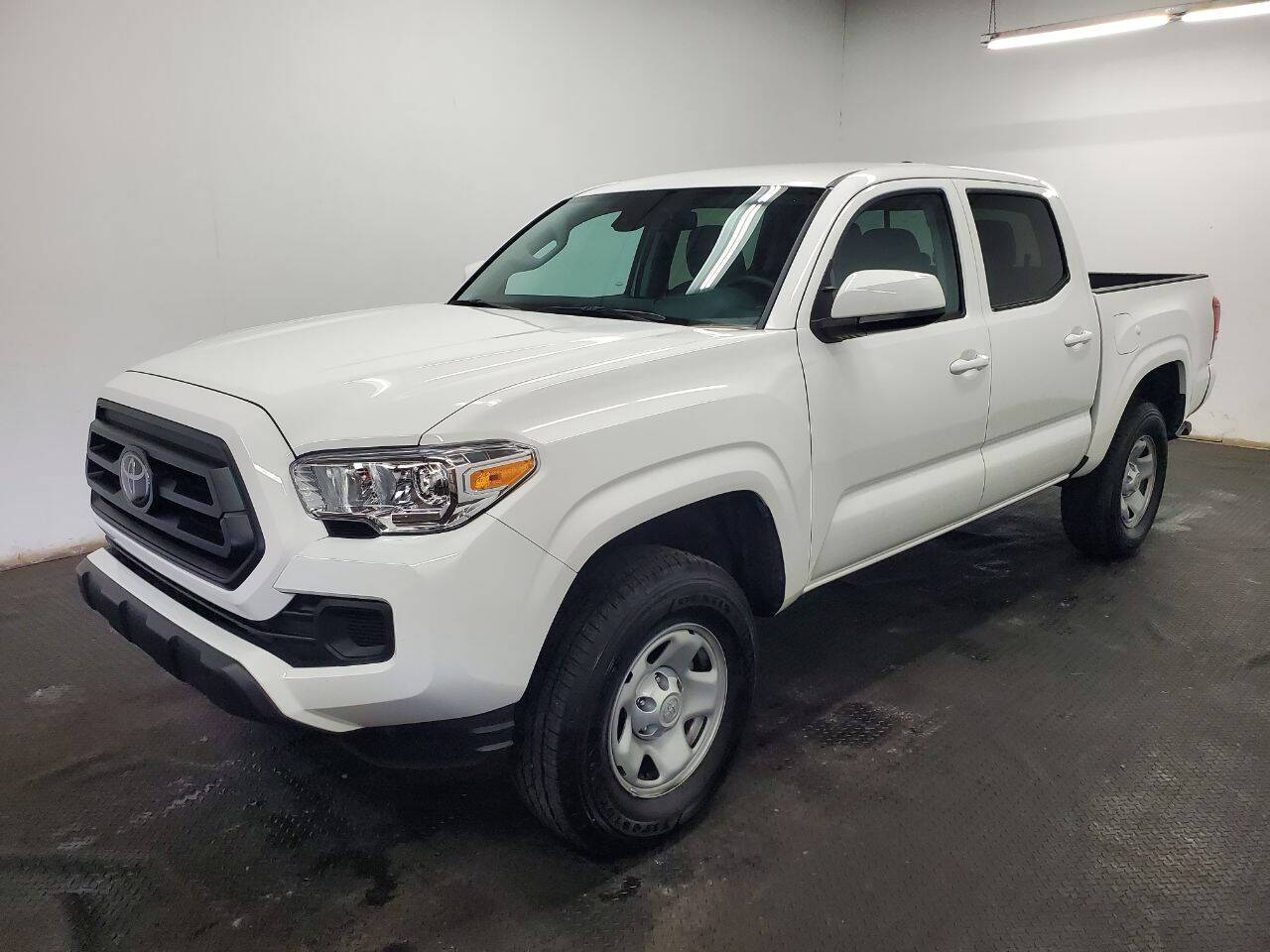 2022 Toyota Tacoma SR — Pickup Truck — 42,526 mi — Fairfield, OH