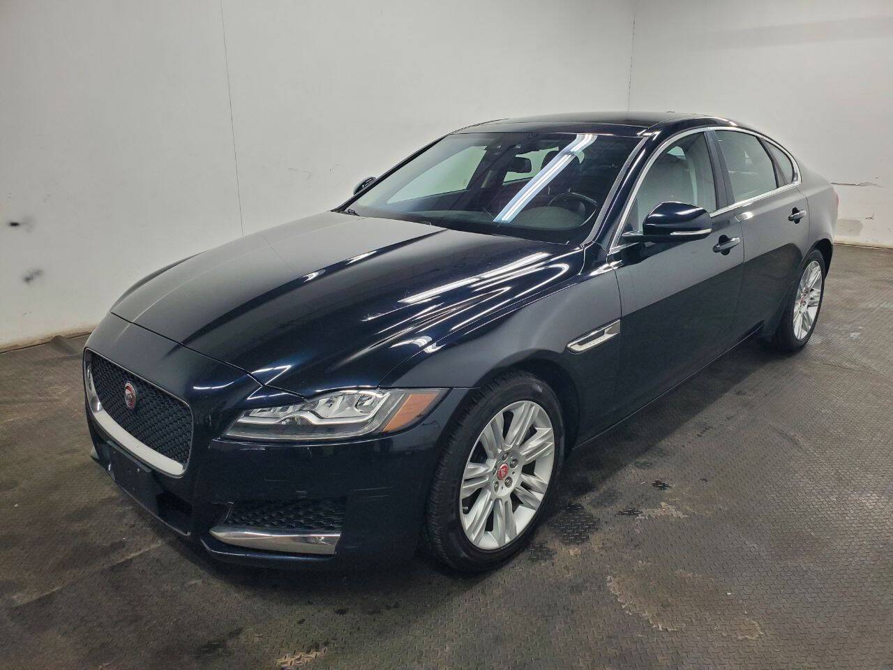 2016 Jaguar XF Premium — Sedan — 84,711 mi — Fairfield, OH