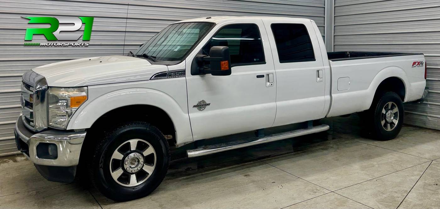 2016 Ford Super Duty F-350 Platinum — Pickup Truck — 141,134 mi — Canal Fulton, OH