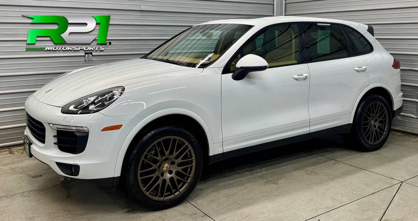 2017 Porsche Cayenne Platinum Ed. — SUV — 82,523 mi — Canal Fulton, OH