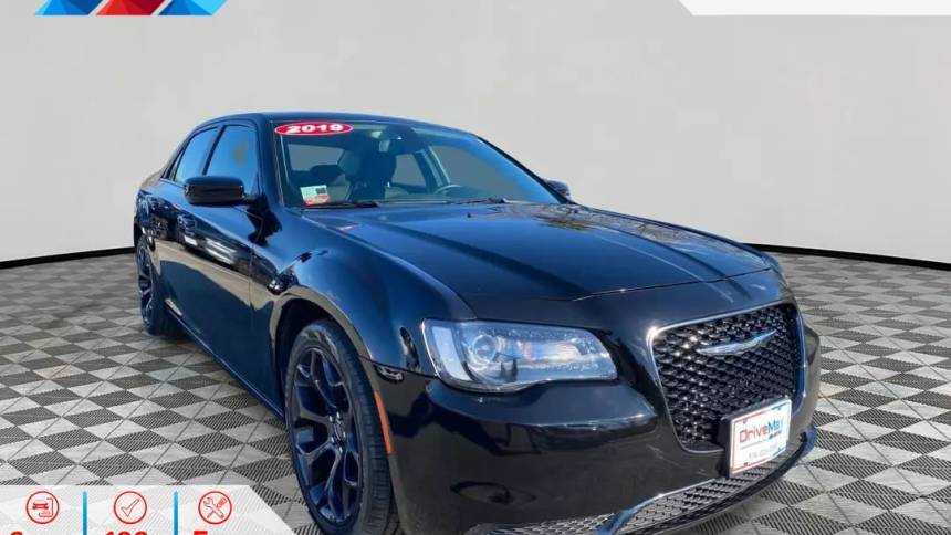 2019 Chrysler 300 Touring — Sedan — 50,465 mi — West Bridgewater, MA