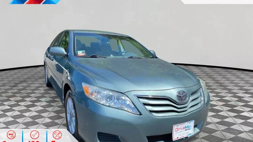2011 Toyota Camry LE — Sedan — 121,706 mi — West Bridgewater, MA