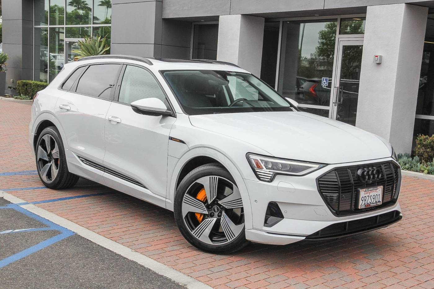 2022 Audi e-tron Premium Plus — SUV — 27,915 mi — Mission Viejo, CA