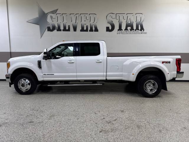 2017 Ford Super Duty F-350 Lariat — Pickup Truck — 95,421 mi — Midlothian, TX