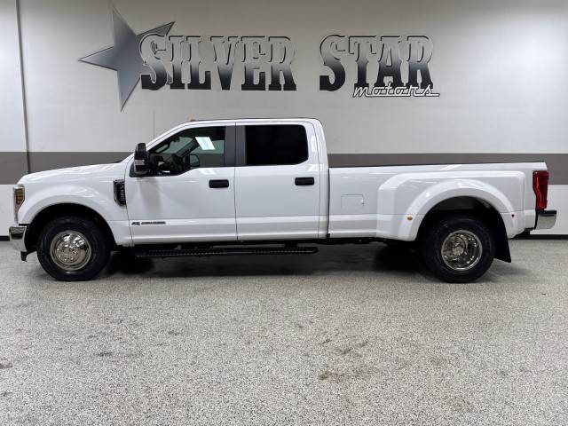 2018 Ford Super Duty F-350 XL — Pickup Truck — 137,921 mi — Midlothian, TX