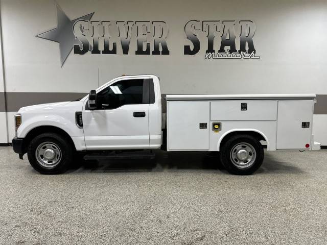 2018 Ford Super Duty F-350 Chassis Cab XL — Chassis Cab Truck — 100,275 mi — Midlothian, TX