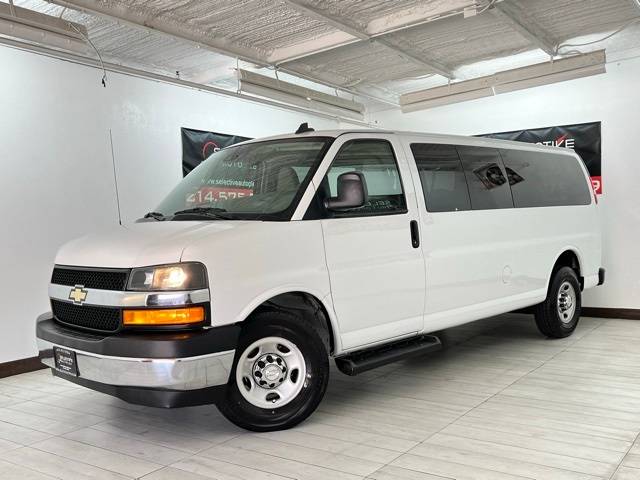 2019 Chevrolet Express Passenger LT — Passenger Van — 29,634 mi — Carrollton, TX