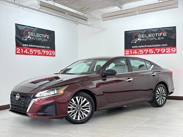 2025 Nissan Altima SV — Sedan — 12,425 mi — Carrollton, TX