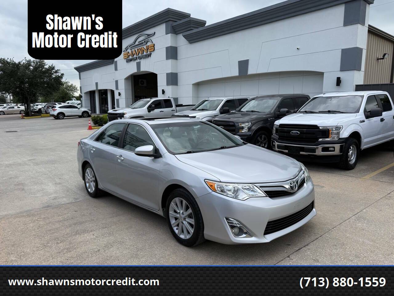 2012 Toyota Camry XLE V6 — Sedan — 136,854 mi — Houston, TX