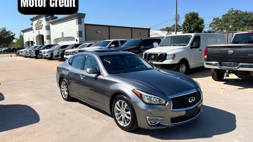 2018 INFINITI Q70 3.7 LUXE — Sedan — 146,220 mi — Houston, TX