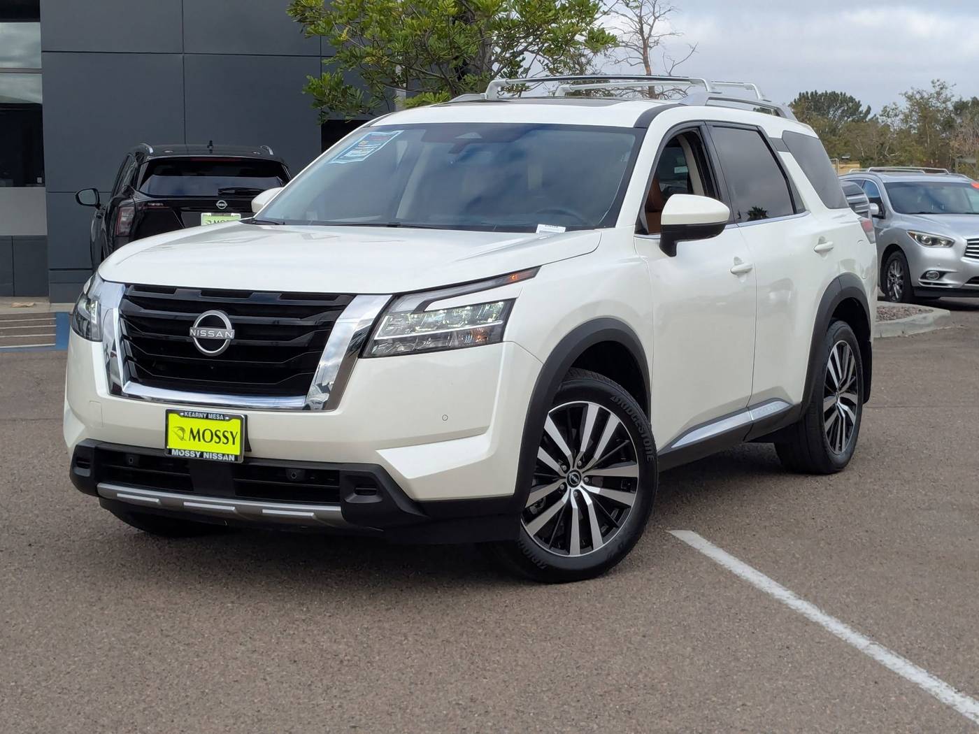 2024 Nissan Pathfinder Platinum — SUV — 5,211 mi — San Diego, CA