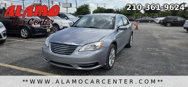 2013 Chrysler 200 Touring — Sedan — 95,151 mi — San Antonio, TX