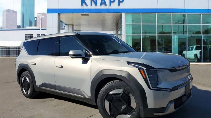2024 Kia EV9 Light Long Range — SUV — 28,054 mi — Houston, TX