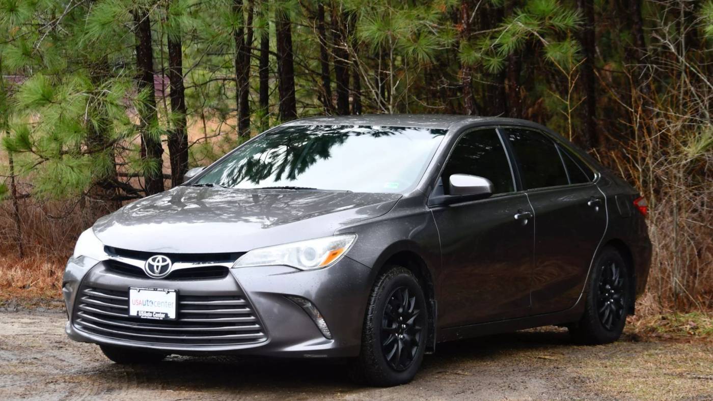 2017 Toyota Camry LE — Sedan — 175,523 mi — South Chesterfield, VA