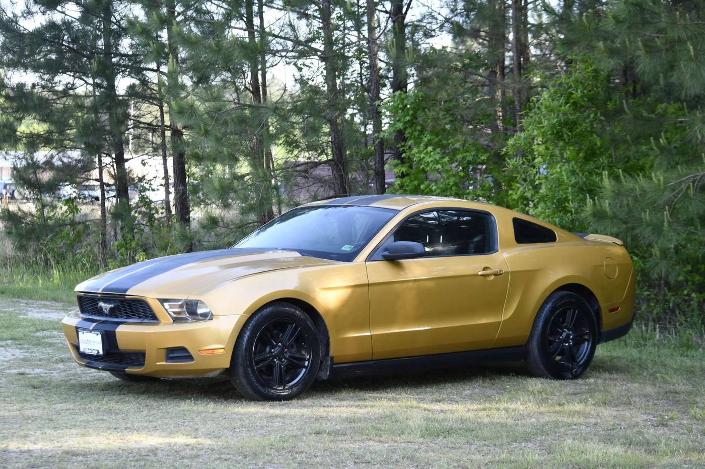 2010 Ford Mustang V6 — Coupe — 135,442 mi — South Chesterfield, VA