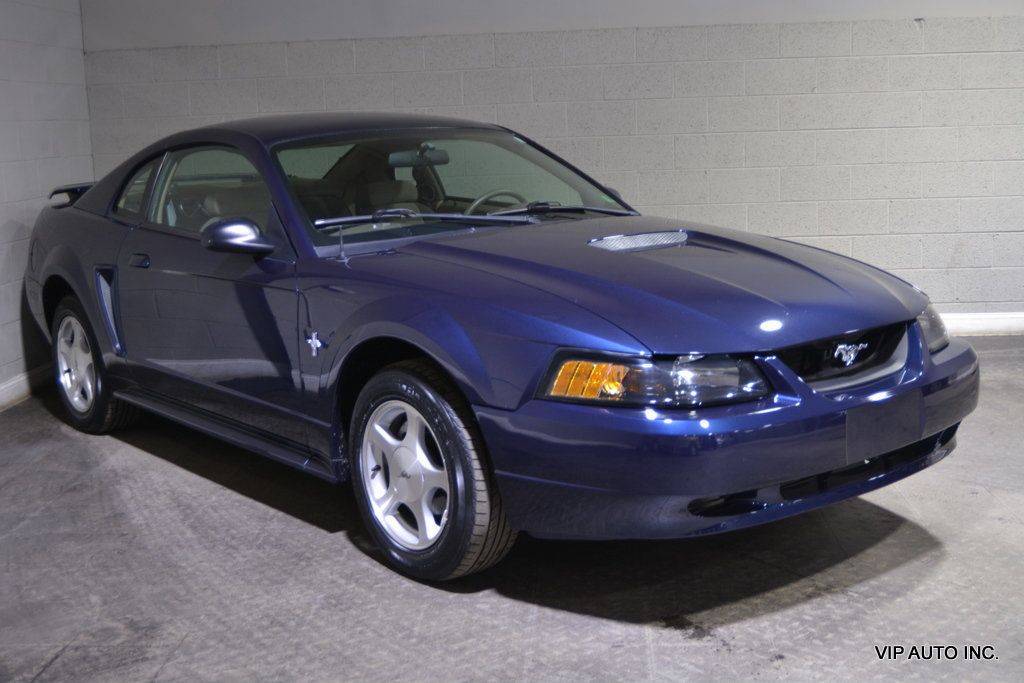 2001 Ford Mustang Base