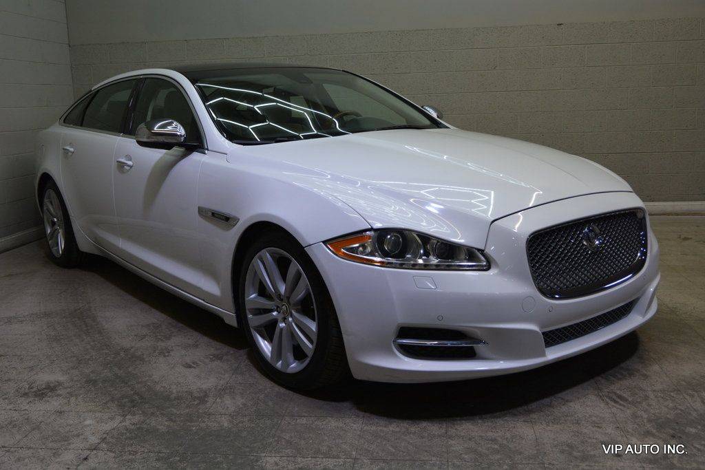 2012 Jaguar XJ Standard