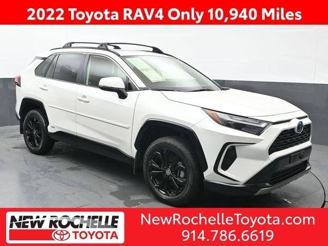 2022 Toyota RAV4 Hybrid SE — SUV — 10,940 mi — New Rochelle, NY