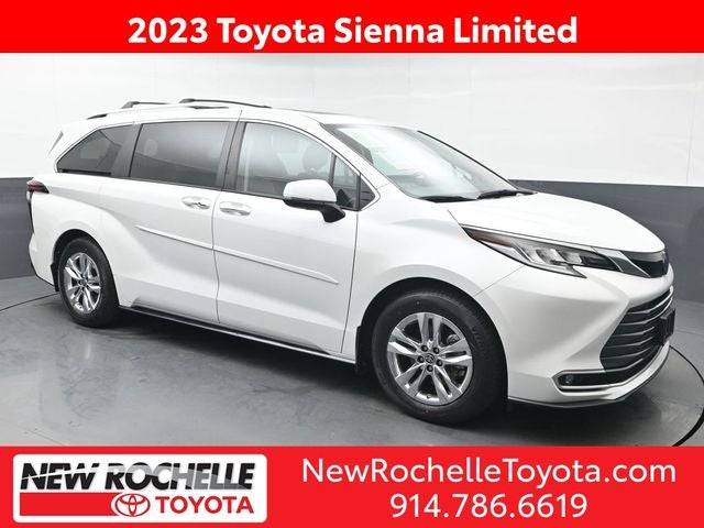 2023 Toyota Sienna Limited — Minivan — 34,031 mi — New Rochelle, NY