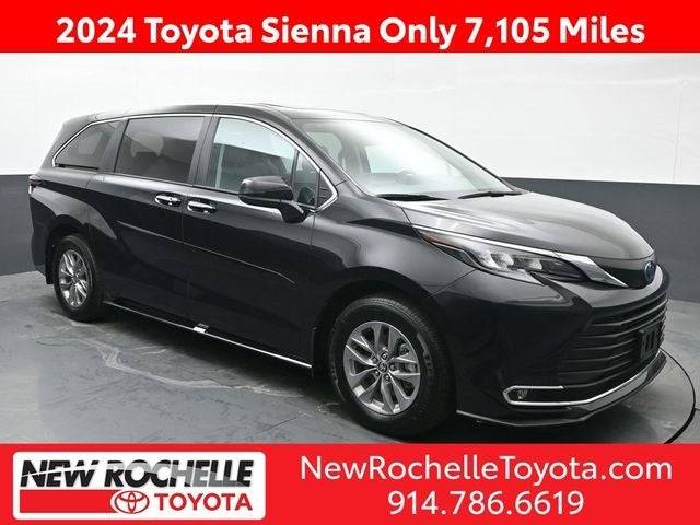 2024 Toyota Sienna XLE — Minivan — 6,957 mi — New Rochelle, NY