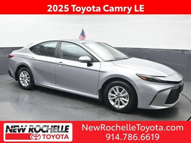 2025 Toyota Camry Hybrid LE — Sedan — 5,711 mi — New Rochelle, NY
