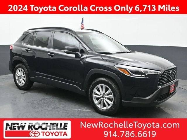 2024 Toyota Corolla Cross LE — SUV — 6,708 mi — New Rochelle, NY