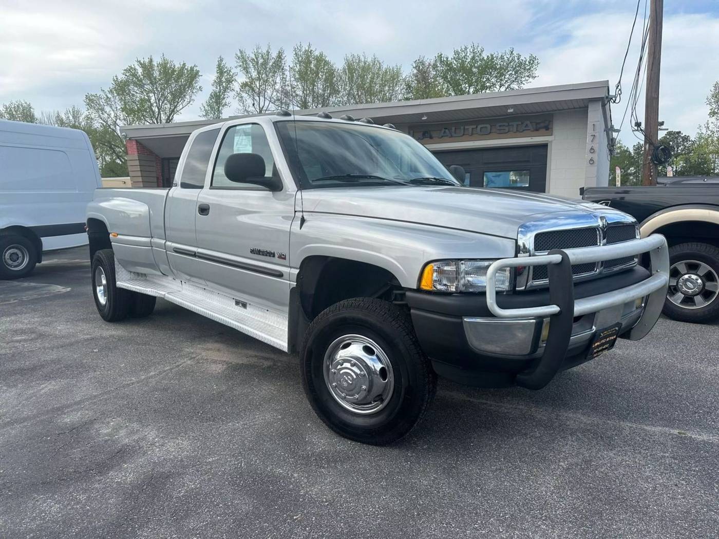 2001 Dodge Ram 3500 Base — Pickup Truck — 87,881 mi — Virginia Beach, VA