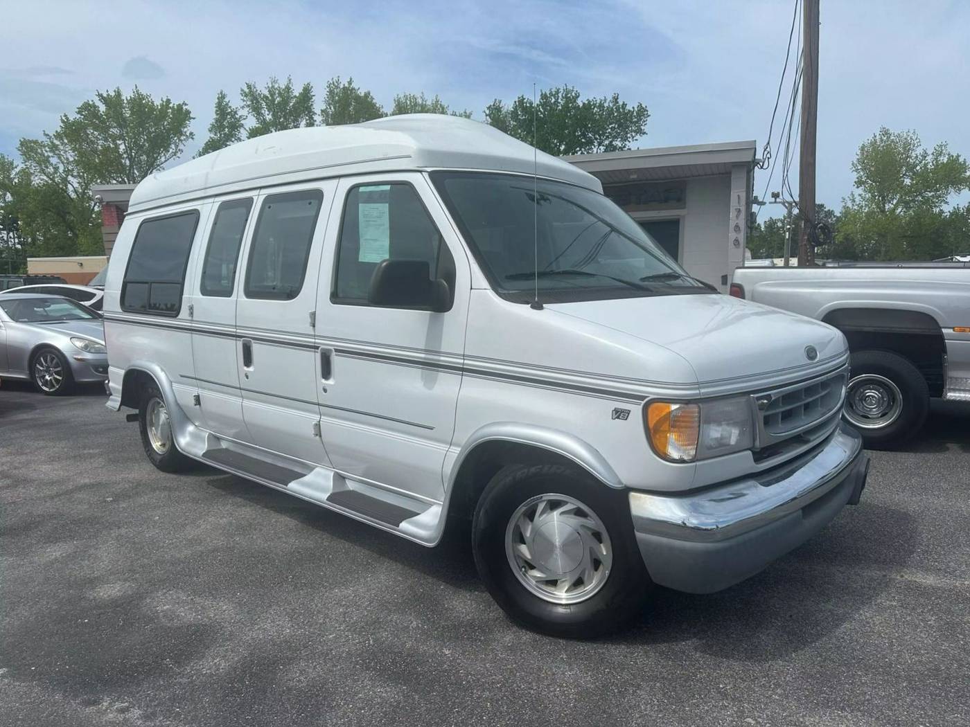 1998 Ford Econoline Cargo Van E-150 — Cargo Van — 82,474 mi — Virginia Beach, VA