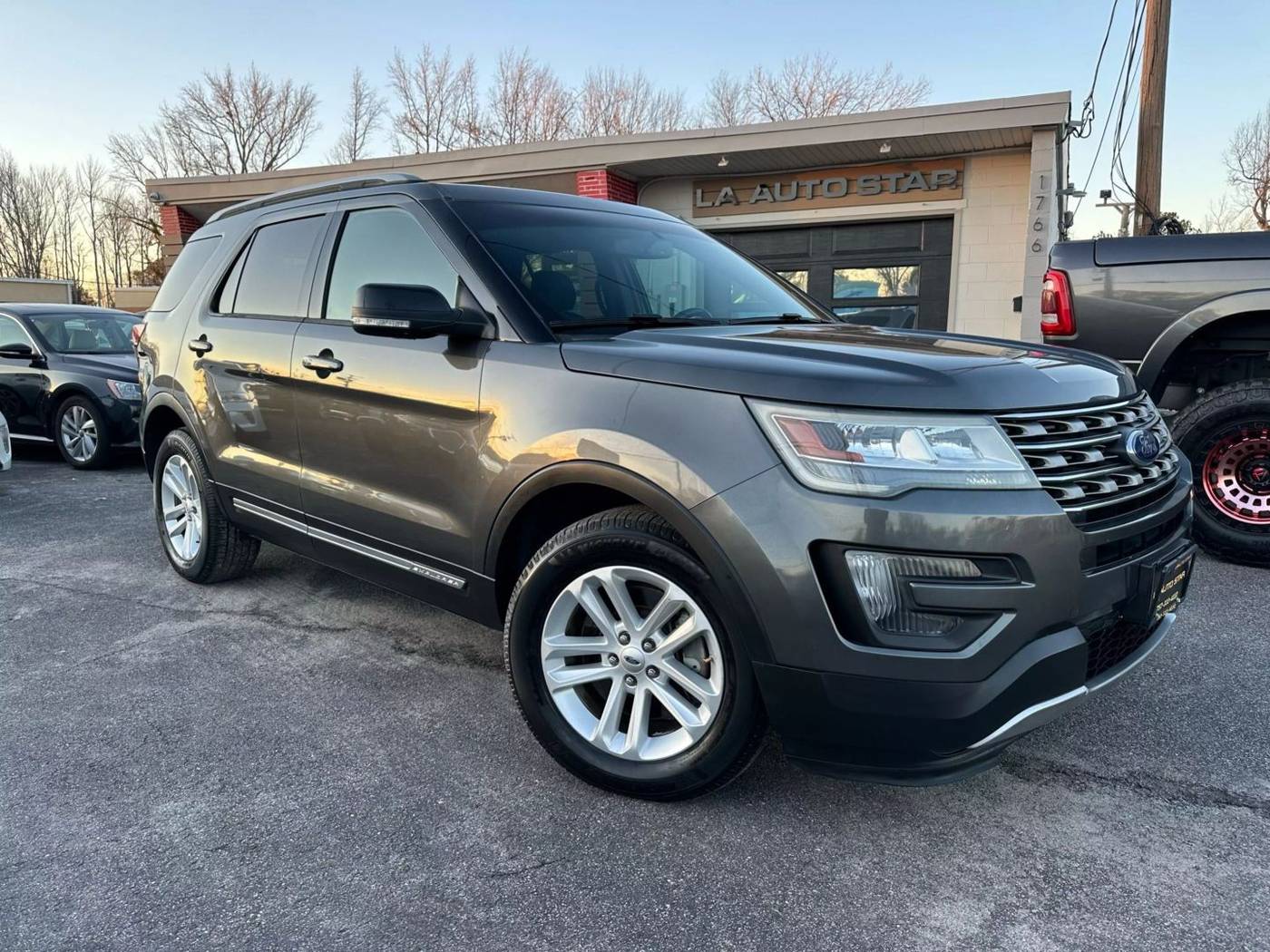 2016 Ford Explorer XLT — SUV — 123,600 mi — Virginia Beach, VA