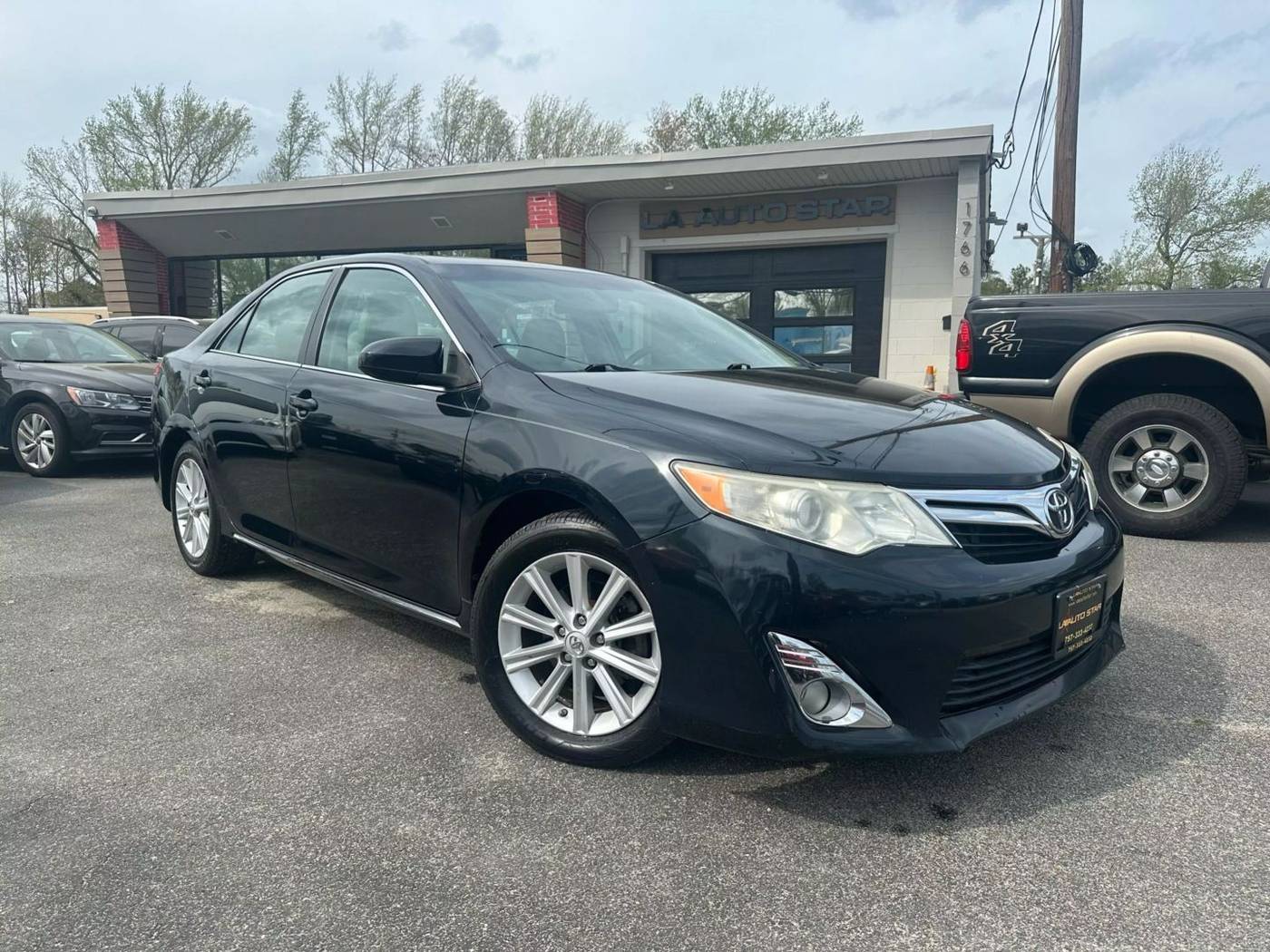 2013 Toyota Camry XLE V6 — Sedan — 111,111 mi — Virginia Beach, VA