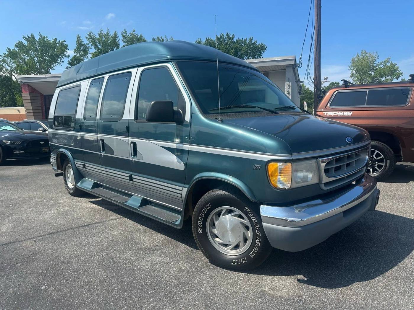 1997 Ford Econoline Commercial Chassis Base — Chassis Cab Truck — 127,895 mi — Virginia Beach, VA
