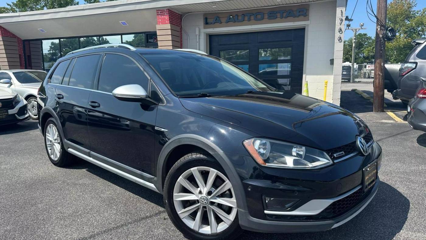 2017 Volkswagen Golf Alltrack SE — Wagon — 90,077 mi — Virginia Beach, VA