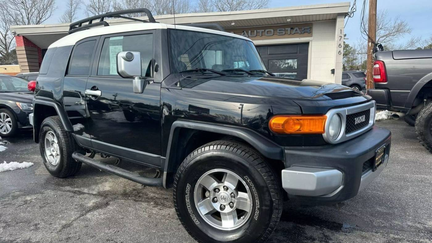 2008 Toyota FJ Cruiser Base — SUV — 198,218 mi — Virginia Beach, VA