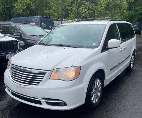 2016 Chrysler Town & Country Touring — Minivan — 90,229 mi — Temple Hills, MD