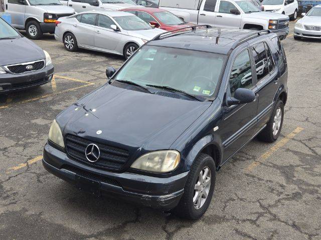 1999 Mercedes-Benz M-Class ML 430 — SUV — 261,964 mi — Temple Hills, MD