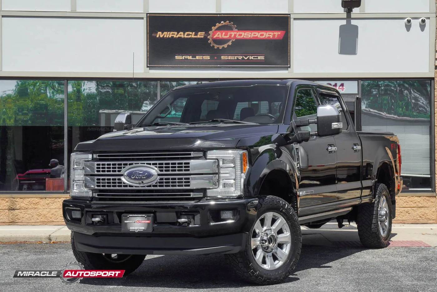 2018 Ford Super Duty F-350 Platinum — Pickup Truck — 72,190 mi — Mercerville, NJ
