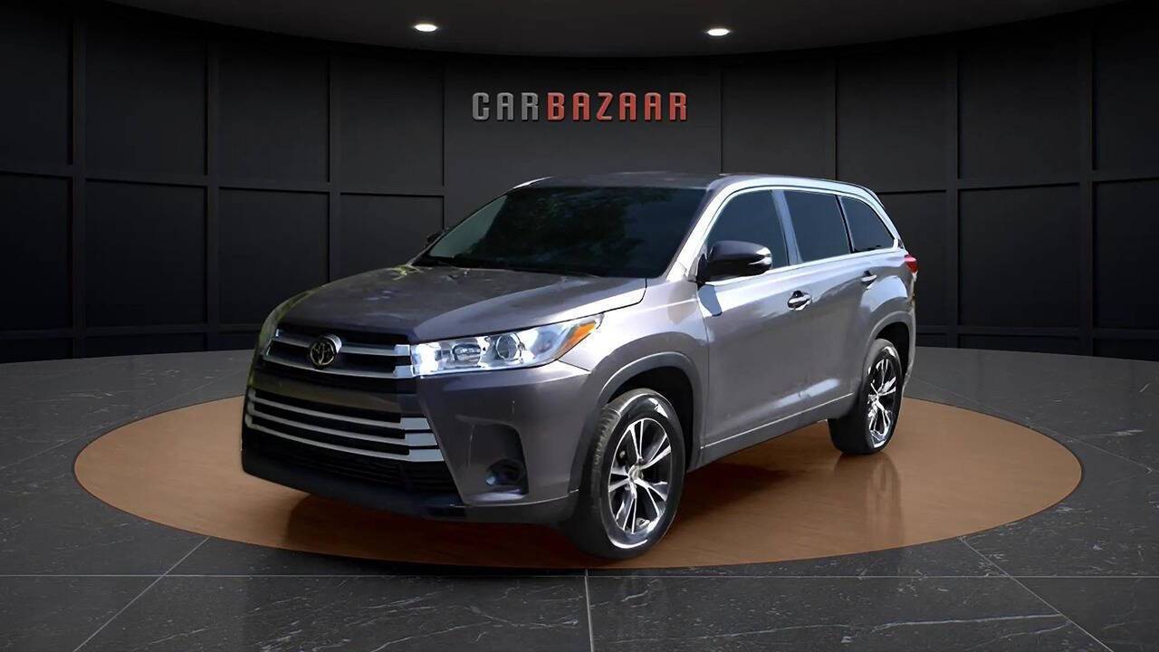 2019 Toyota Highlander LE V6 — SUV — 114,137 mi — Pensacola, FL