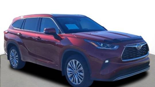 2023 Toyota Highlander Hybrid Platinum — SUV — 19,335 mi — Milwaukee, WI