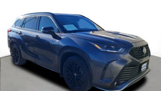 2023 Toyota Highlander L — SUV — 32,536 mi — Milwaukee, WI