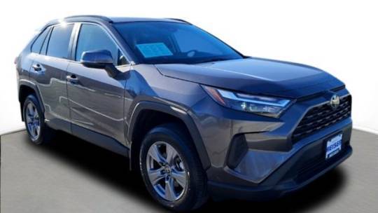 2024 Toyota RAV4 XLE — SUV — 7,089 mi — Milwaukee, WI