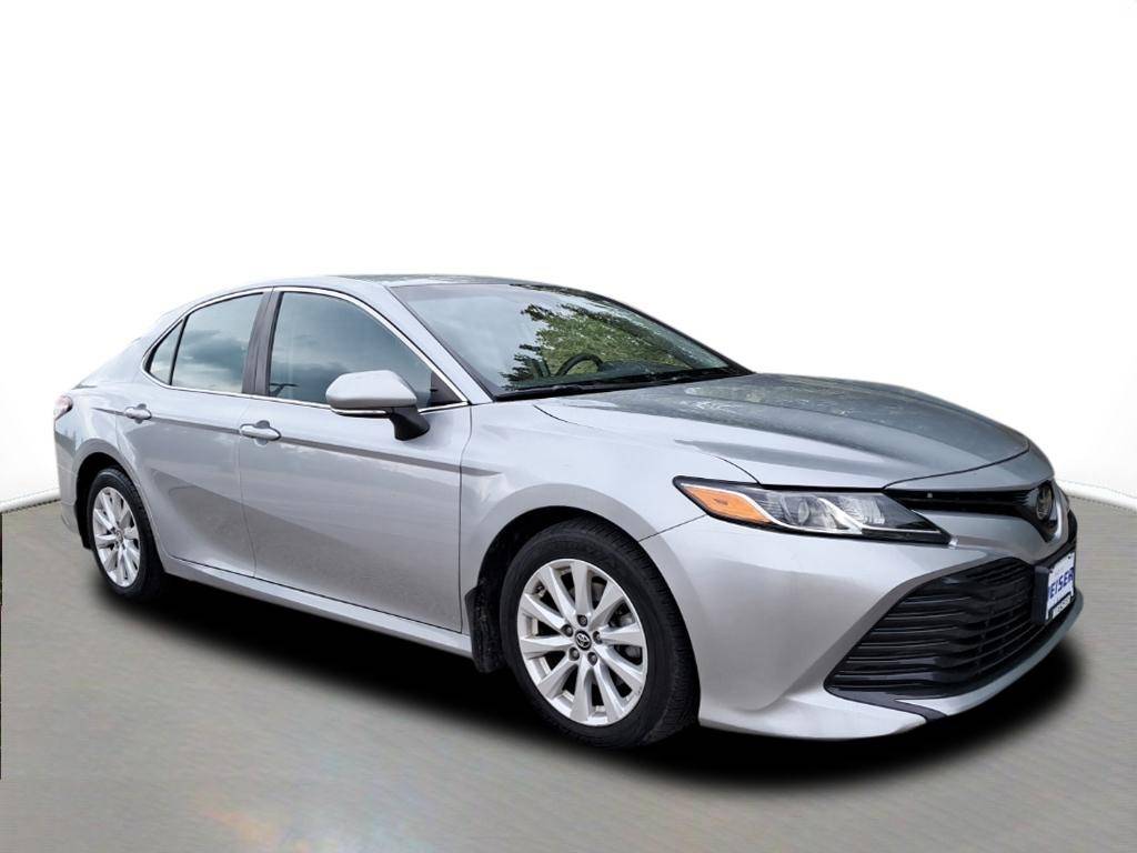 2019 Toyota Camry LE — Sedan — 95,722 mi — Milwaukee, WI