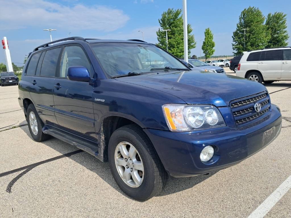 2003 Toyota Highlander Base V6 — SUV — 92,719 mi — Milwaukee, WI