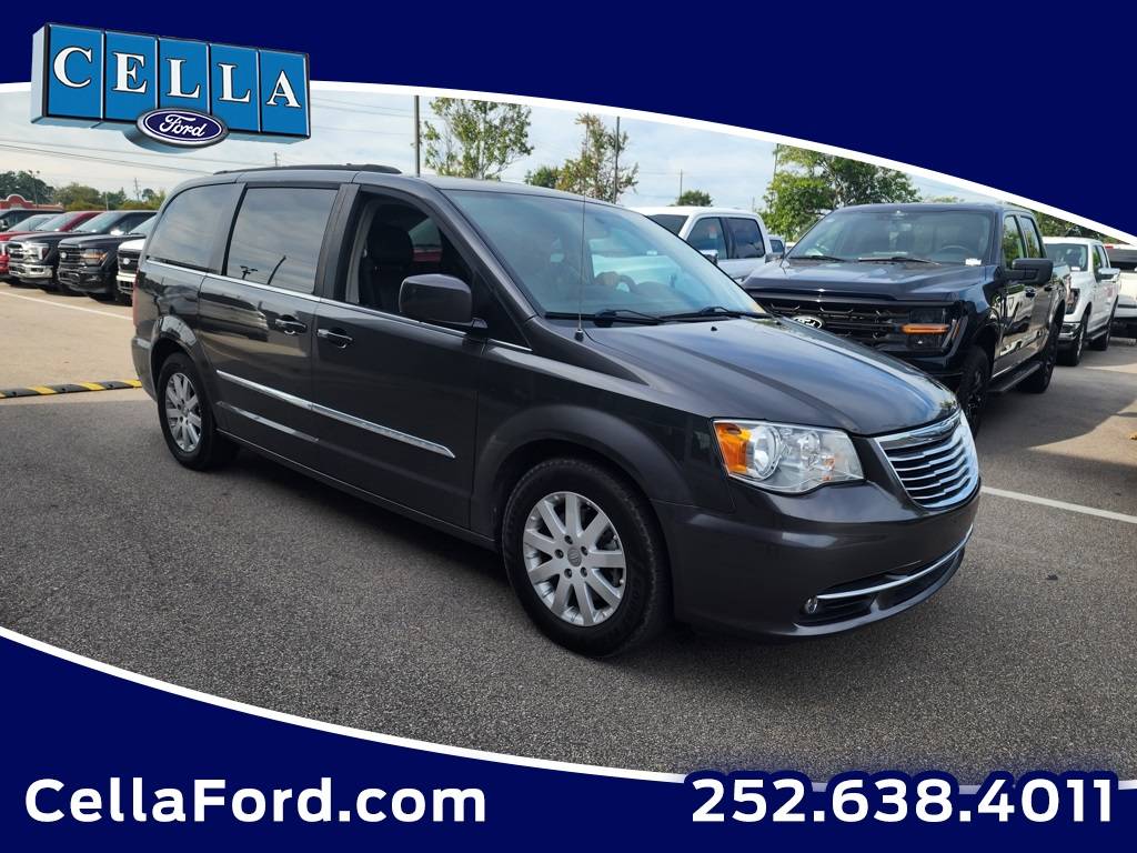 2016 Chrysler Town & Country Touring — Minivan — 100,791 mi — New Bern, NC