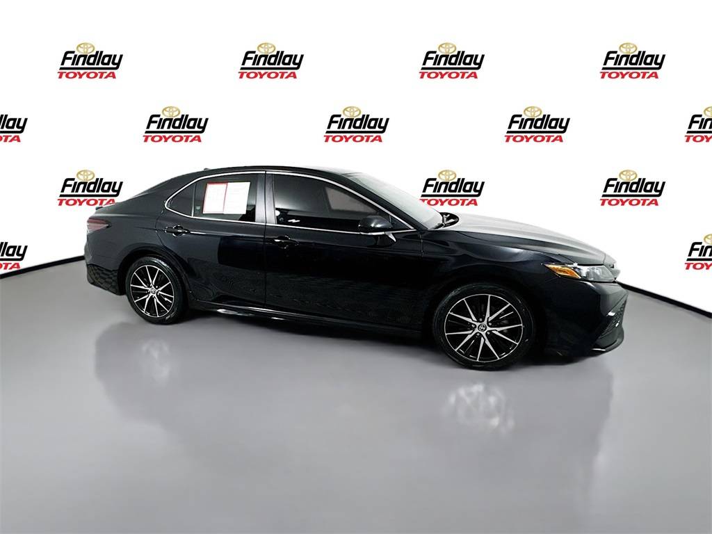 2023 Toyota Camry SE — Sedan — 33,100 mi — Henderson, NV
