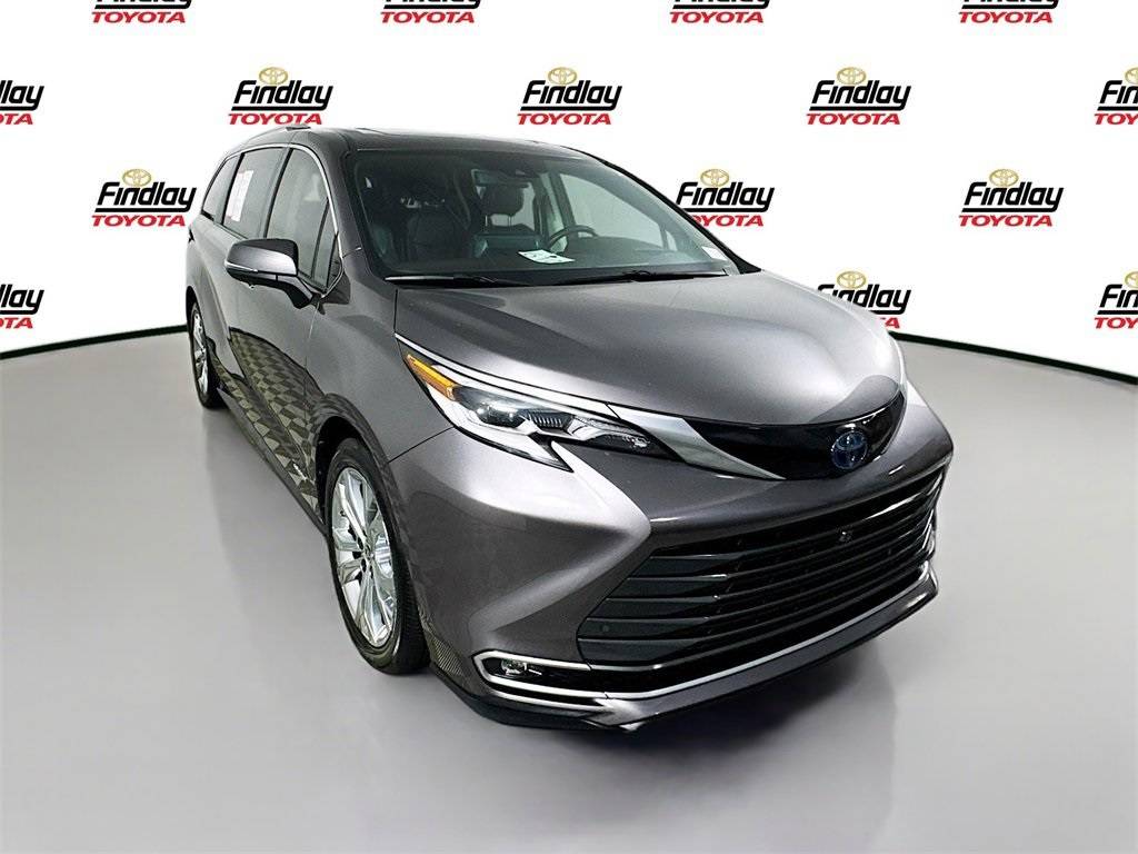 2021 Toyota Sienna Platinum — Minivan — 61,804 mi — Henderson, NV